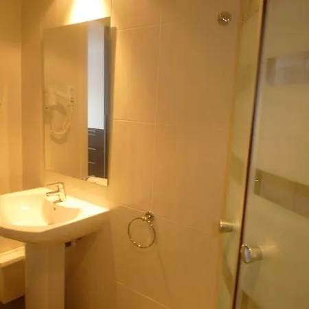 3-apartament Full Equiped, Next To Mobile Congres Appartement *